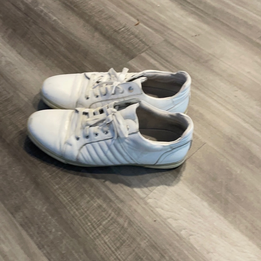 Kenneth Cole shoes size 10.5